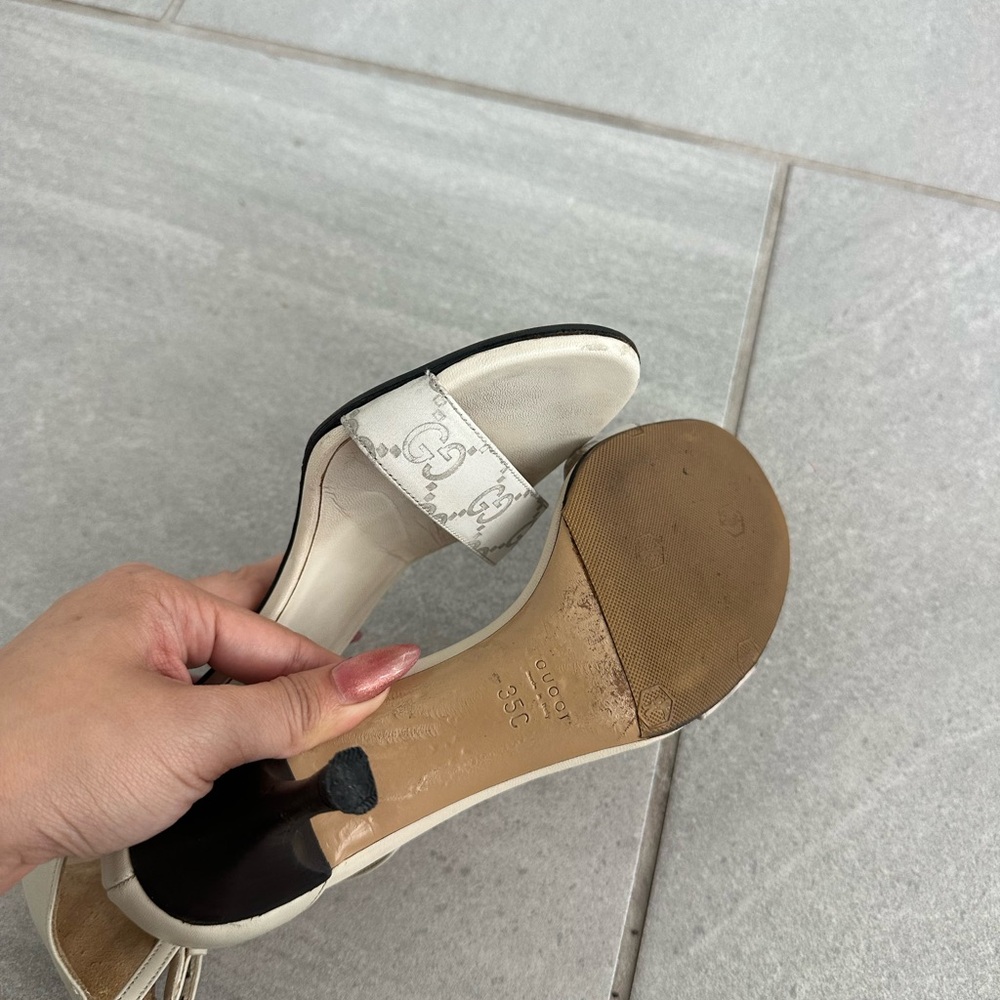 Vintage Gucci Women's Ivory GG Monogram Ankle Strap Sandal - Picture 5 of 5